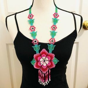 Beaded necklace